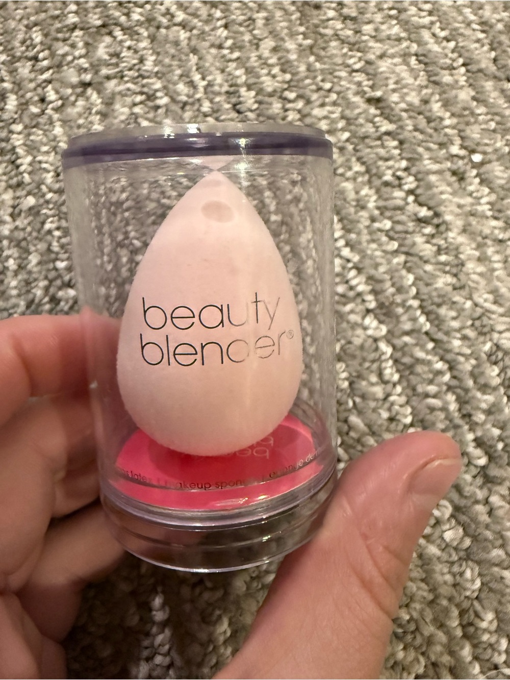 Beautyblender Bubble Makeup Sponge with Travel Case Light Pink Makeup Applicator